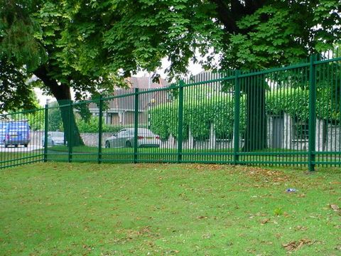 Supply and fitting of fencing