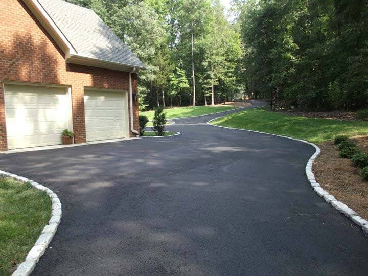 Absolute Asphalt: Asphalt Contractor – Richmond, VA