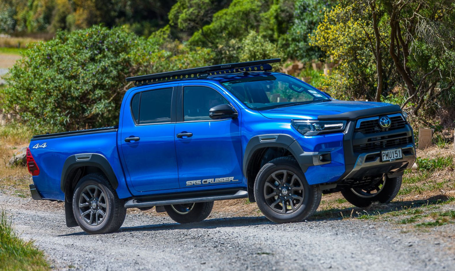 Ford Ranger T9 with MAXIM Hard Lid outside