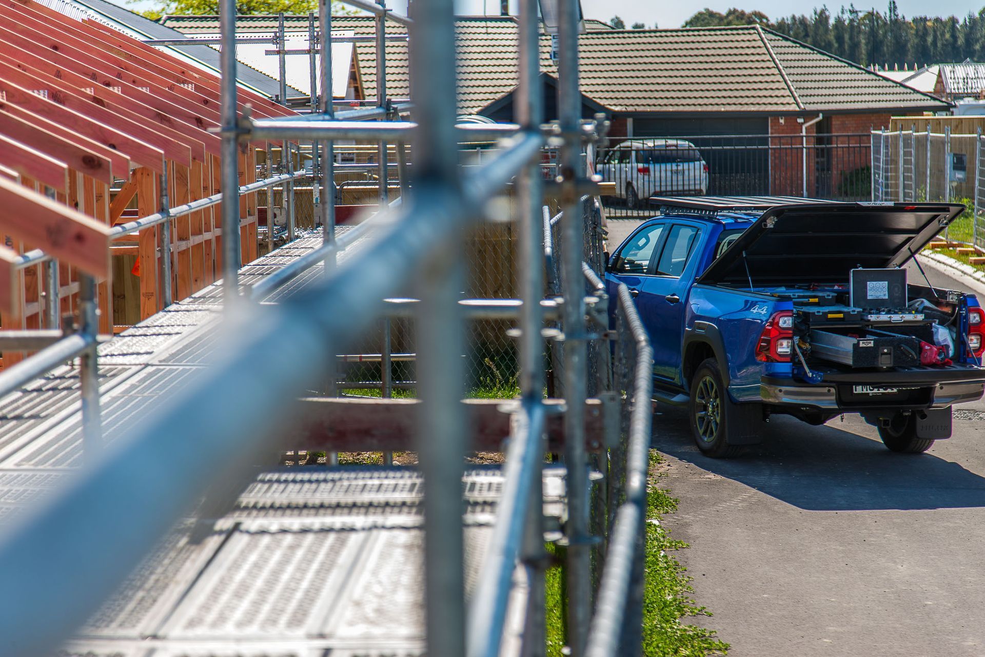 Toyota Hilux with MAXIM Hard Lid on a construction site