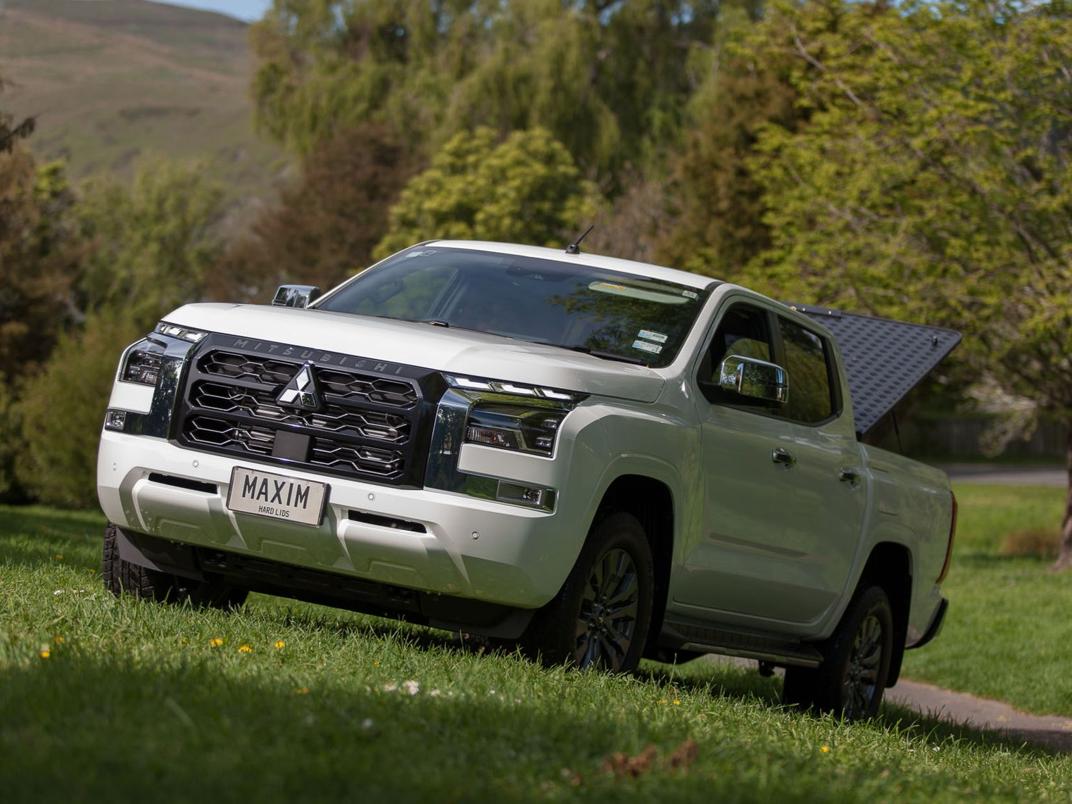 Mitsubishi Triton with MAXIM Hard Lid