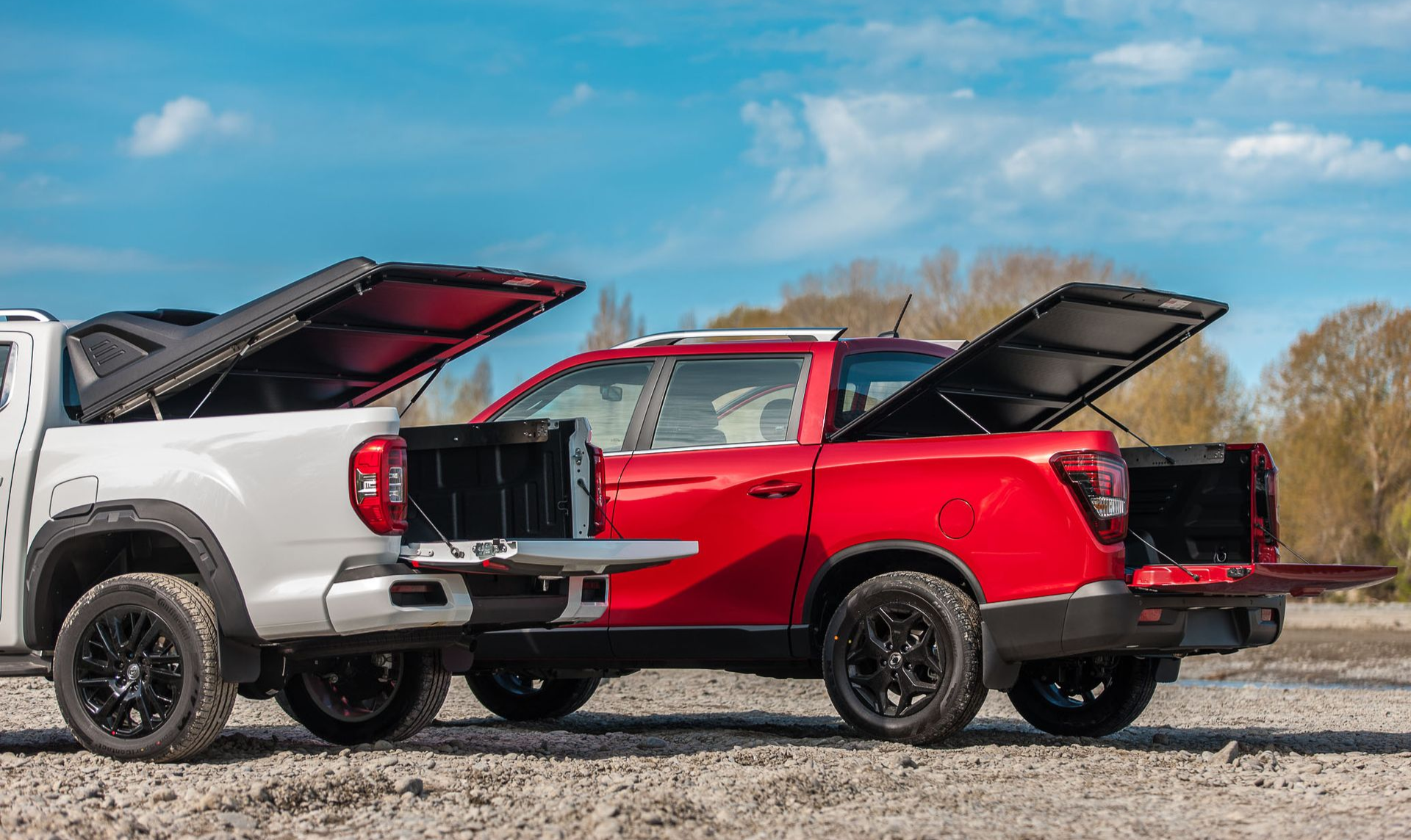 LDV T60 and KGM Musso on a riverbed