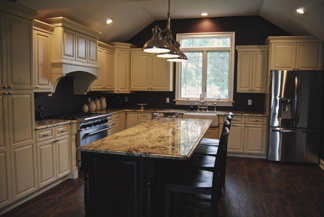 165 E Hoffman AveLindenhurstNY11757