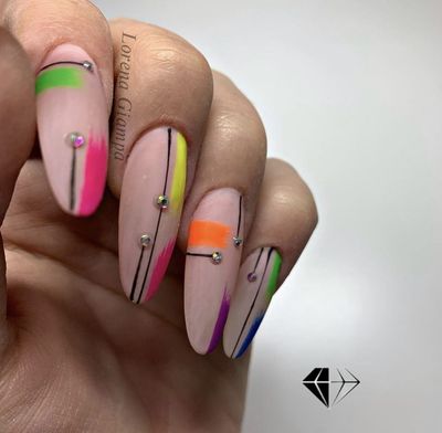 Prodotti per nail art e ricostruzione unghie