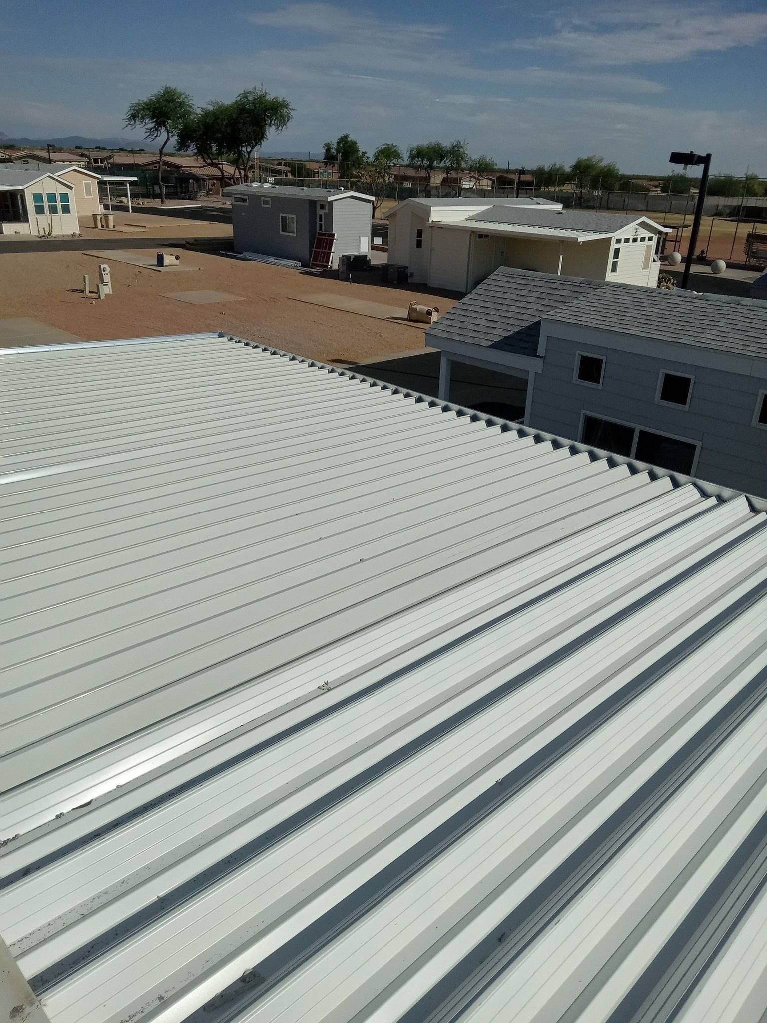 A white roof with a lot of lines on it