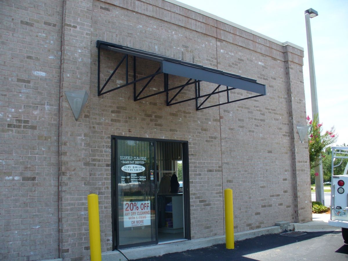 Store Entrance - Jacksonville, FL - Boree Canvas Unlimited