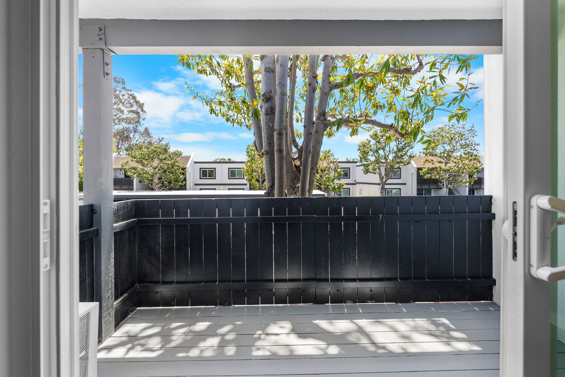 Sliding Photo Gallery Displaying Apartment Features