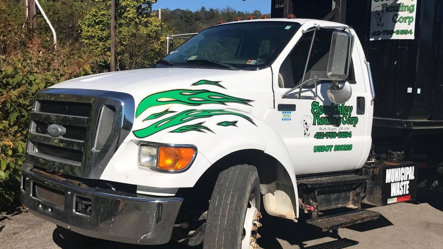 White Truck — Sewickley, PA — Sewickley Hauling Corp White Truck — Sewickley, PA — Sewickley Hauling Corp