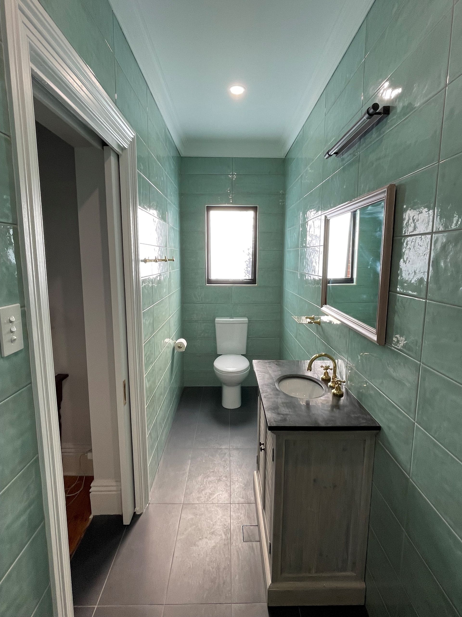 A bathroom with a bathtub and a sink