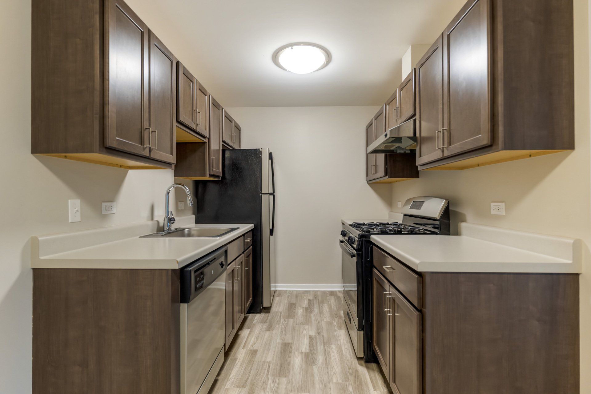 Willow Hill Apartments Apartments in Justice, IL