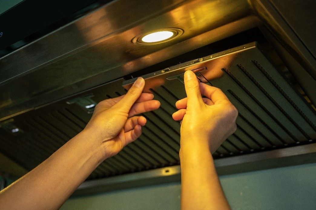 Range Hood Maintenance: 7 Tips to Care for Your Kitchen Vent Hood