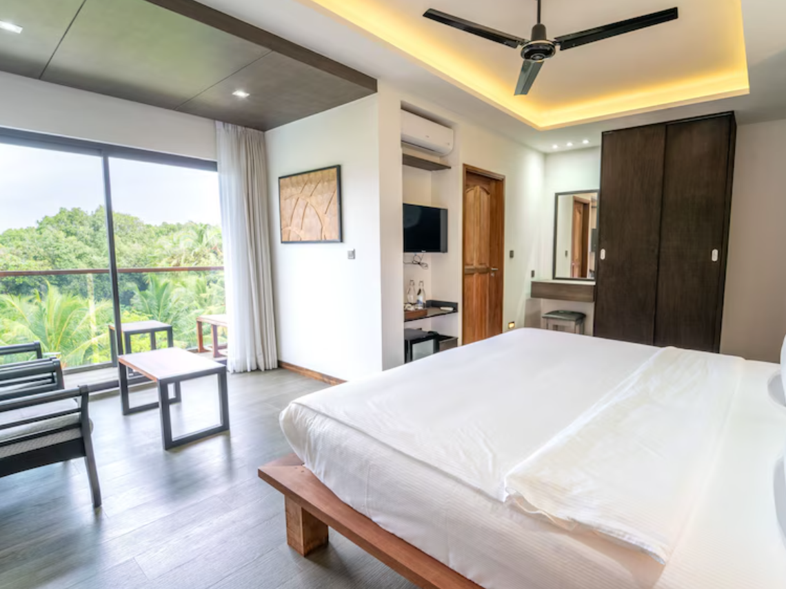 Places to stay in Fuvahmulah: guesthouses and dive lodges