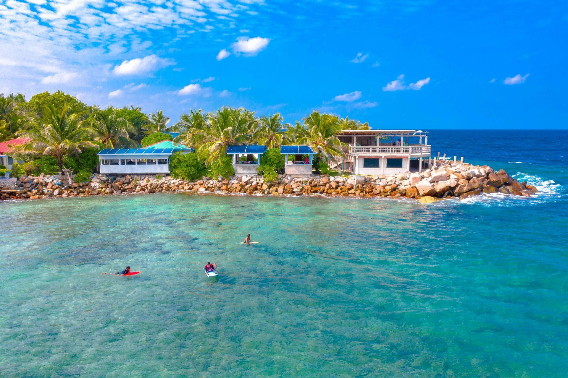 Team welcoming divers at the terminal