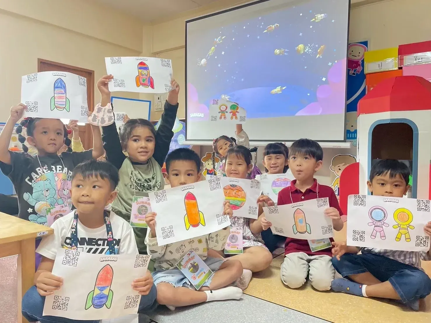 Interactive Coloring