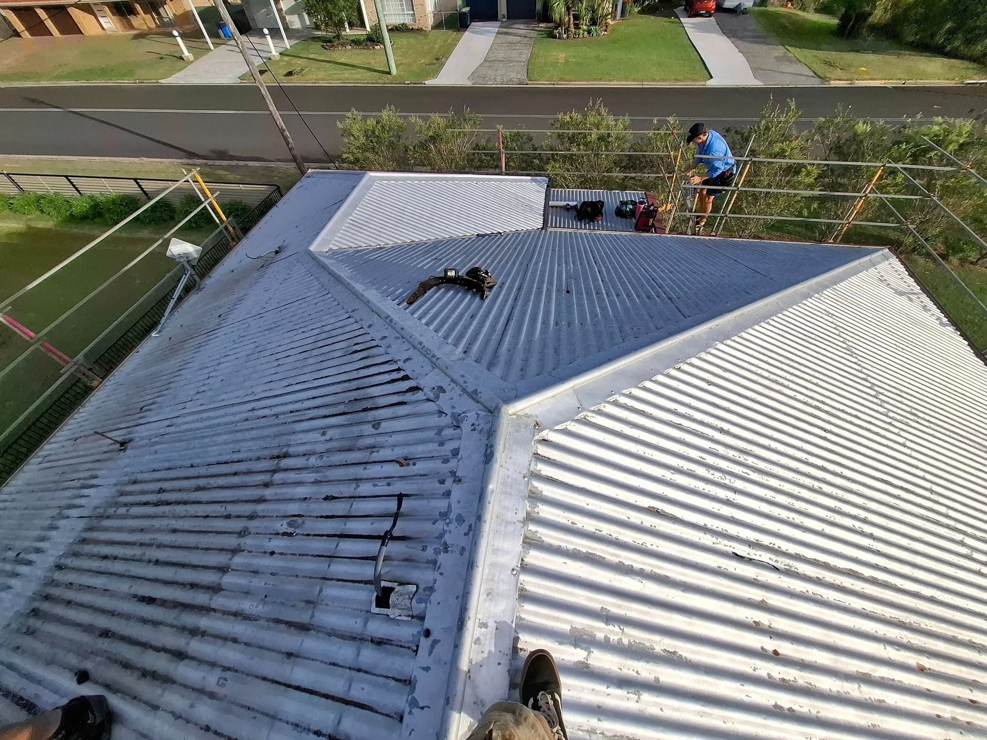 Metal Roof Ready for Roof Repair
