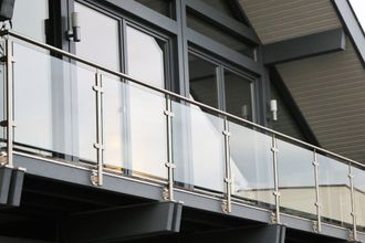 glass balcony shield