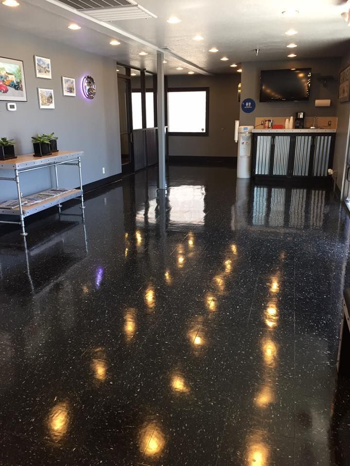 Shiny Black Tiles – Sparks, Nevada – D&D Elite Construction