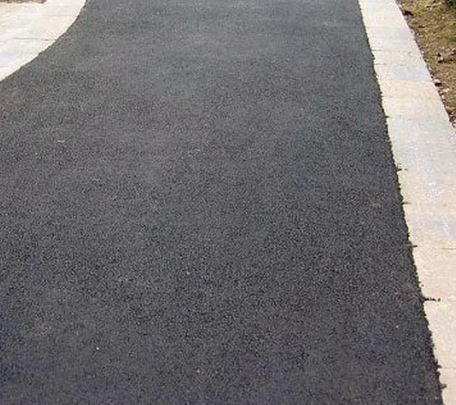 blacktop driveways in berkshire