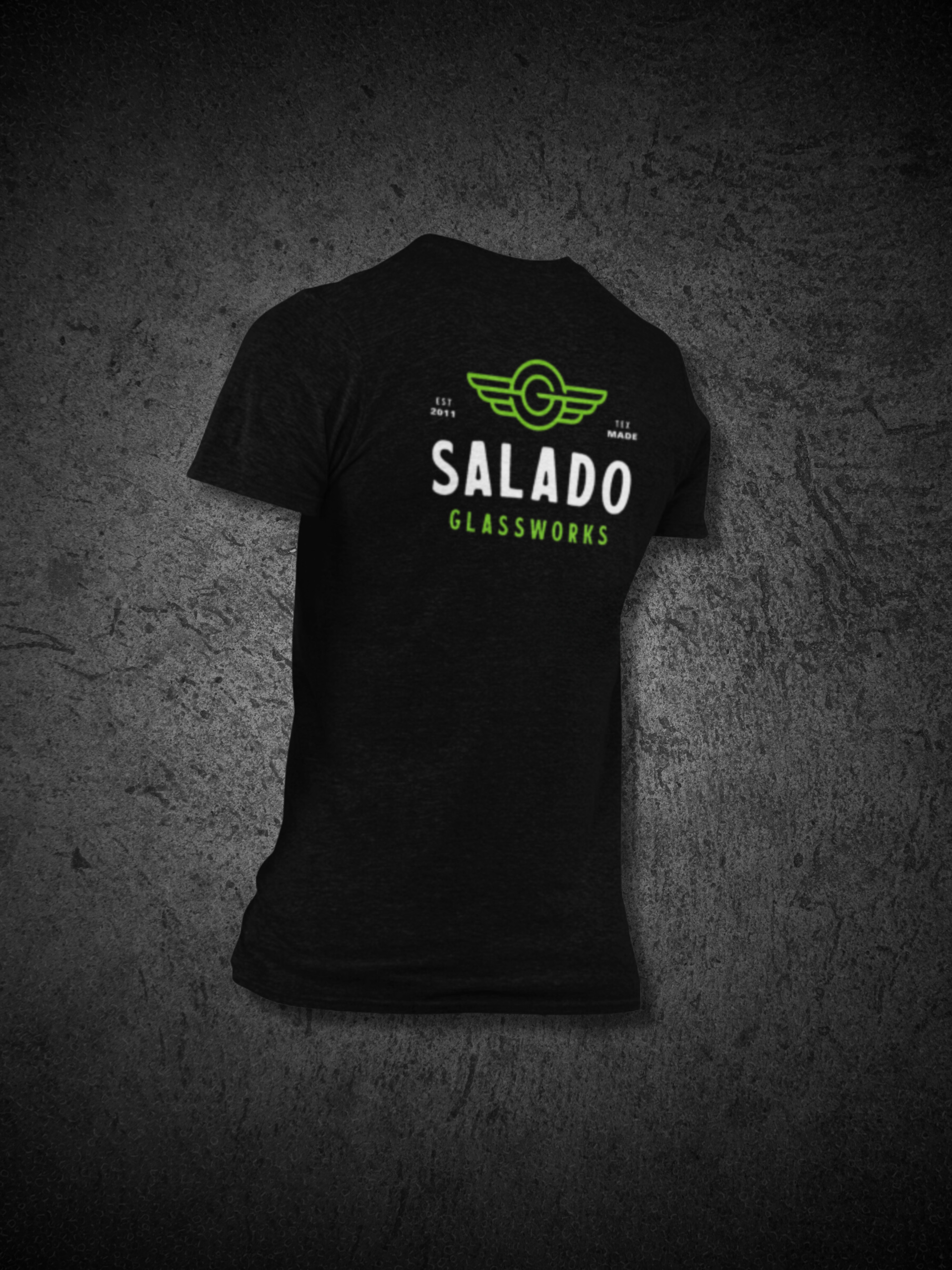 A black t-shirt with the word salado on it