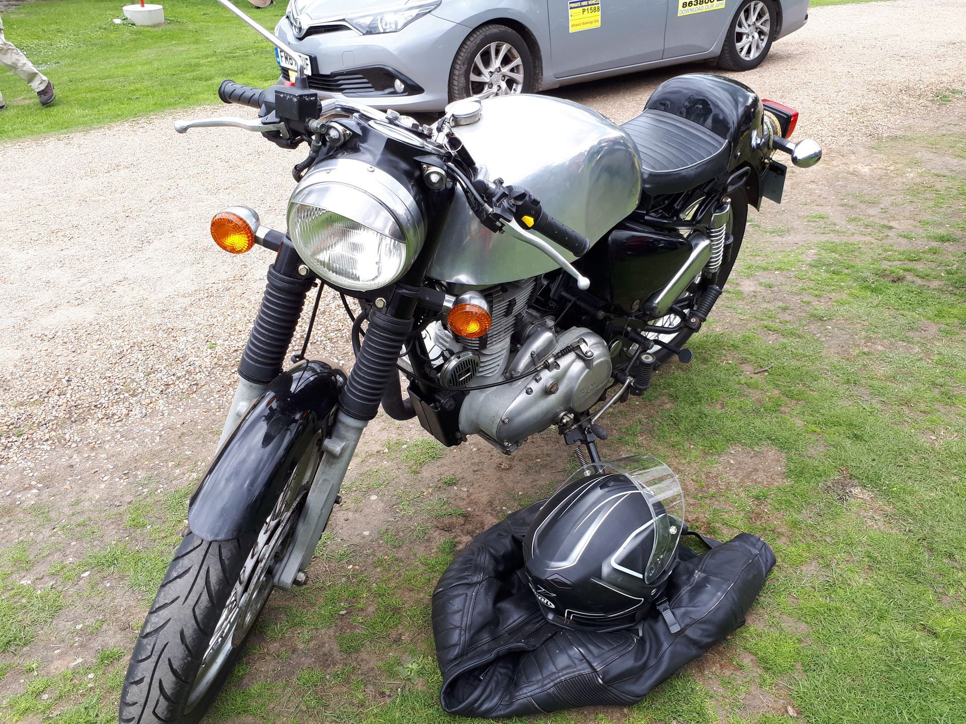 Royal Enfield Cafe Racer