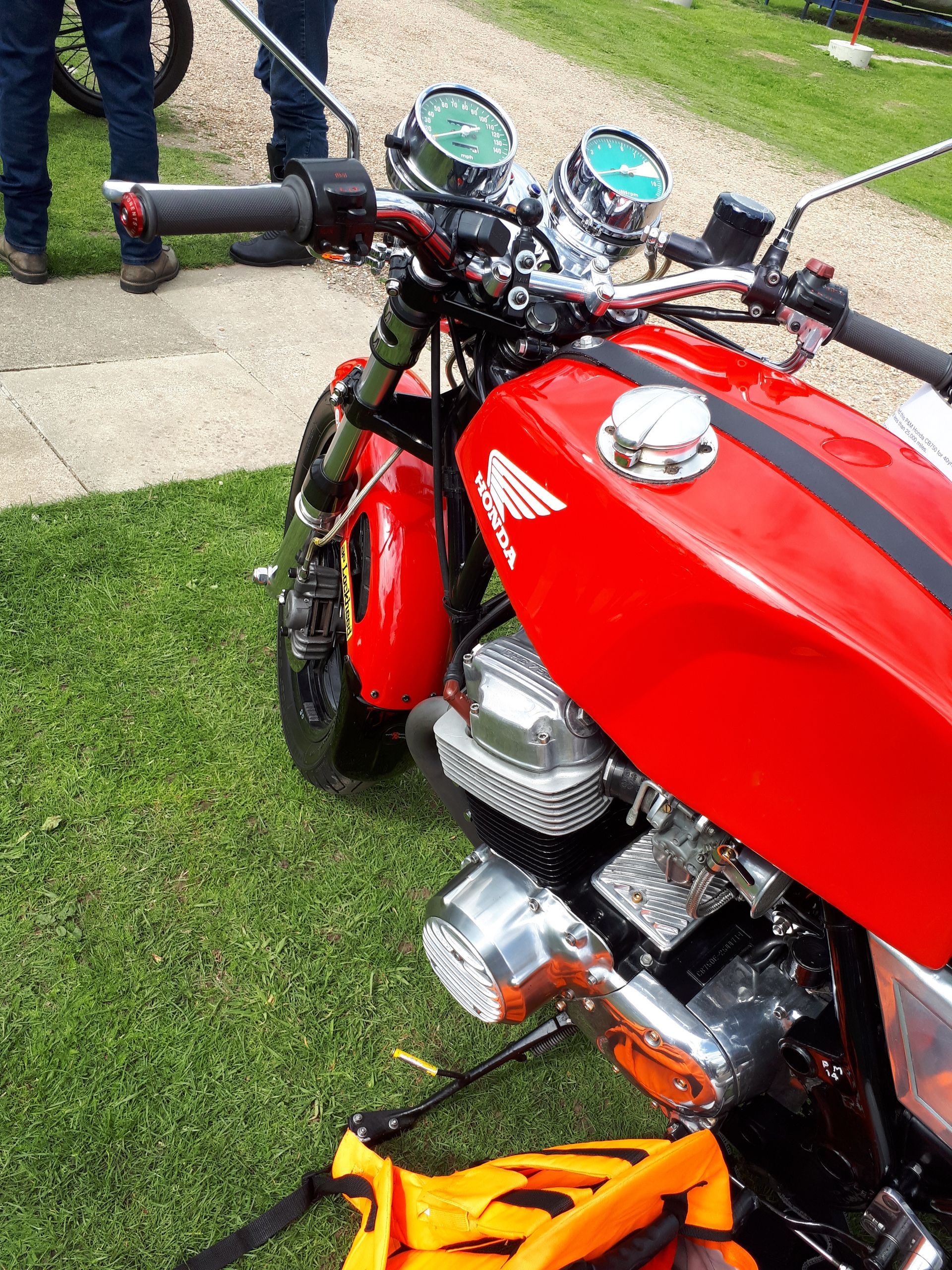 Pecket & McNab CB750