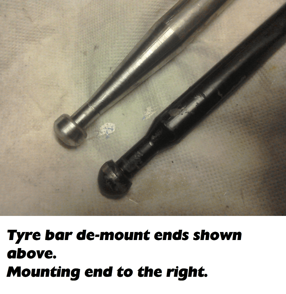 Tyre bar de-mount end