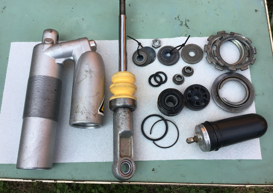YZ125 Rear Shock Disassembled