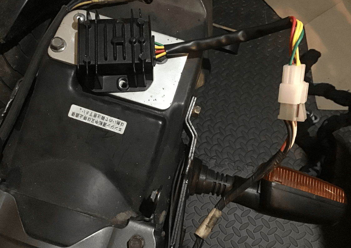 Wiring universal regulator / rectifier
