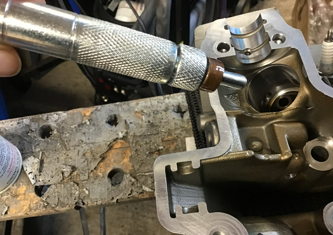 Fitting valve stem oil seals GS500
