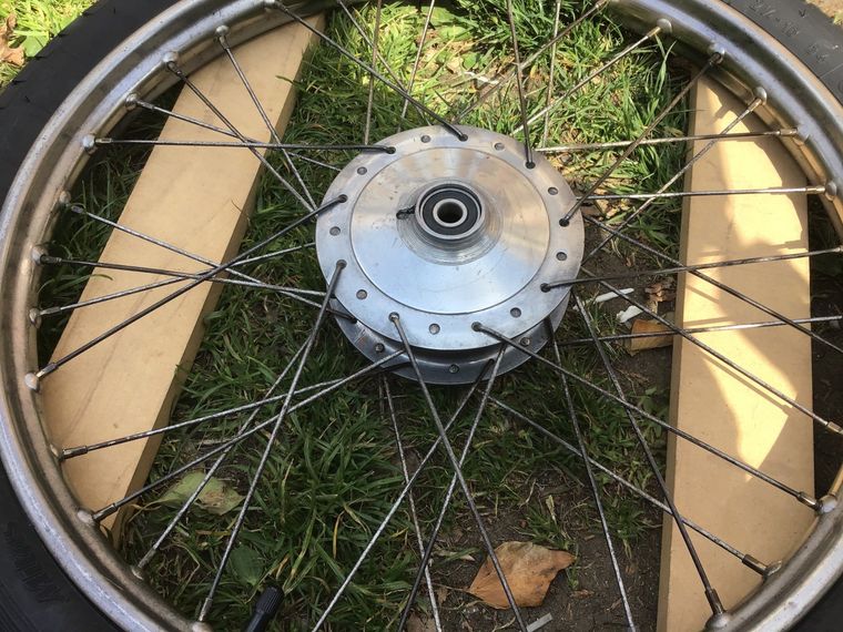 Corsarino new wheel bearings fitted