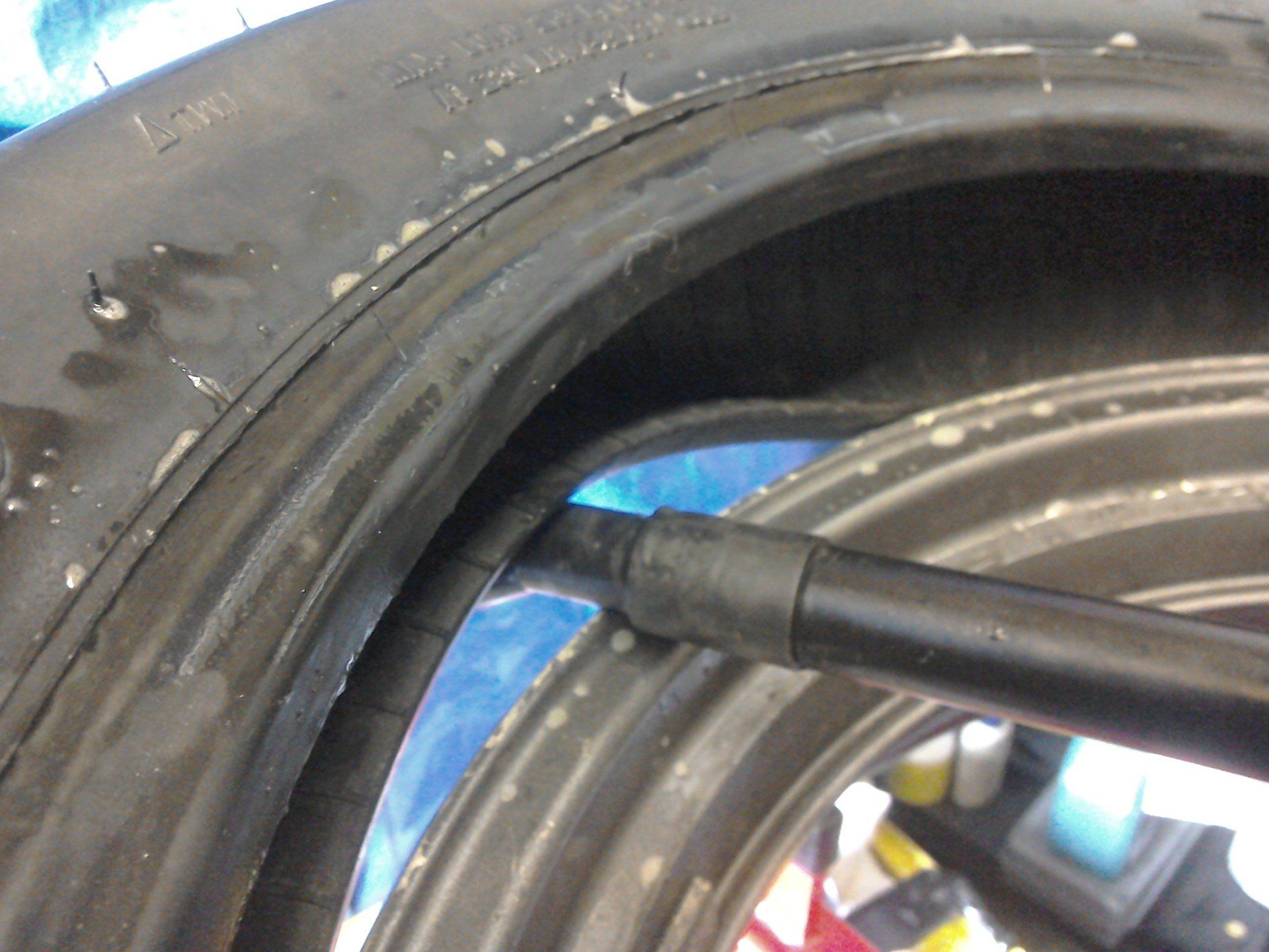 TC963 tyre bar