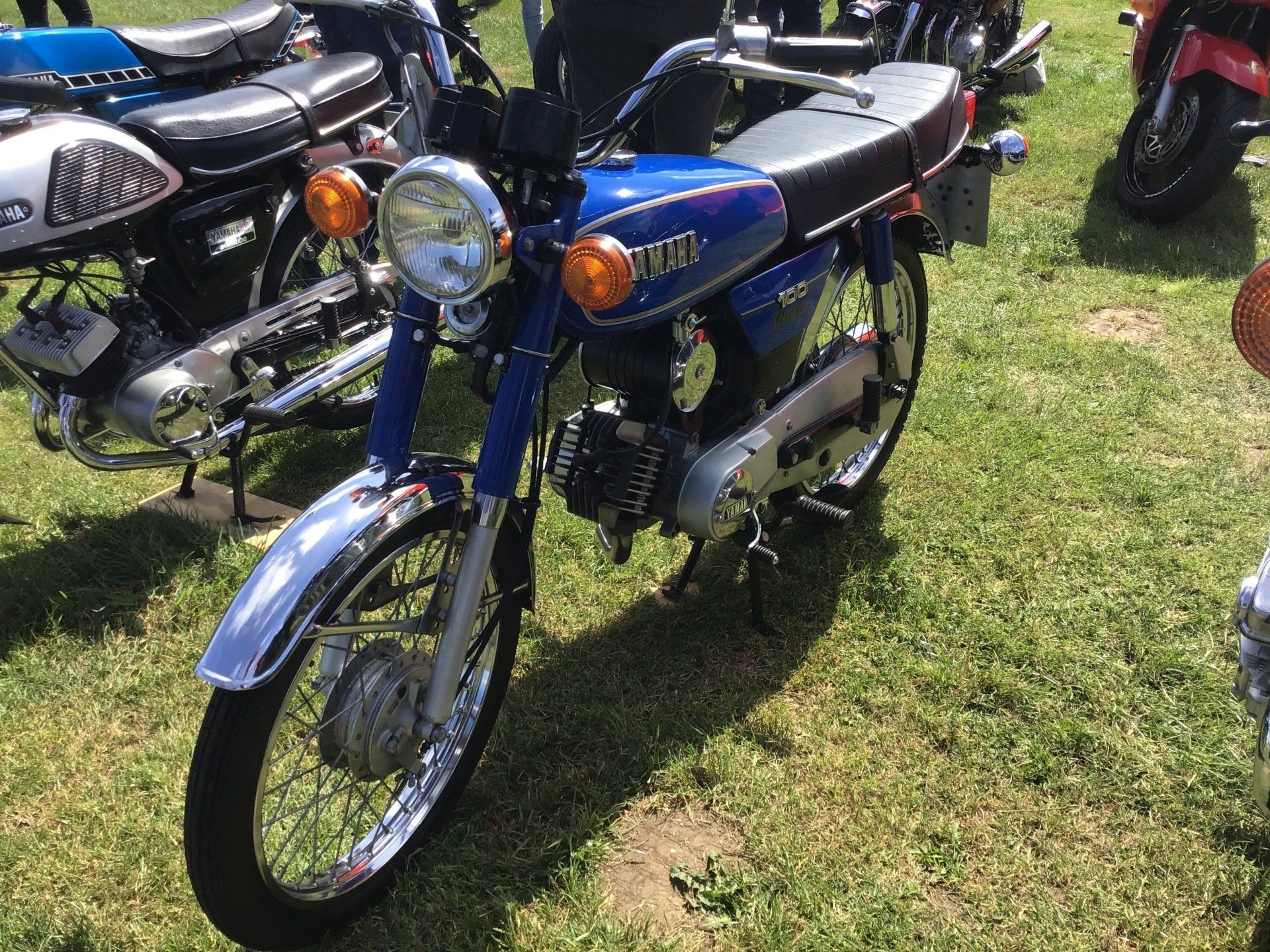 Yamaha YB100