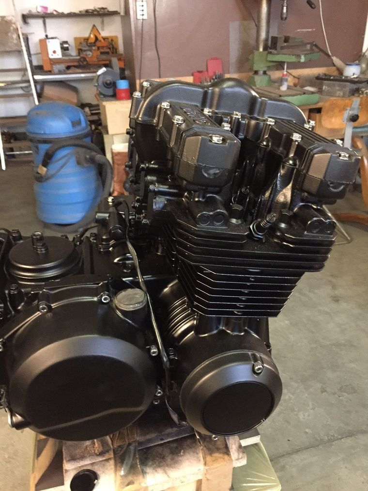 GPz750 Cafe Racer Engine