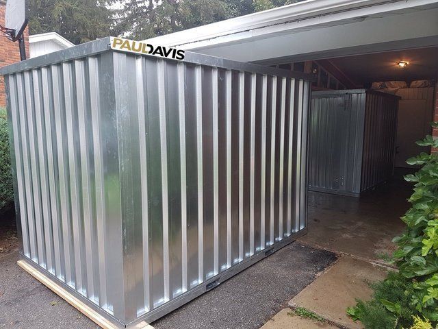 Pop up portable storage containers