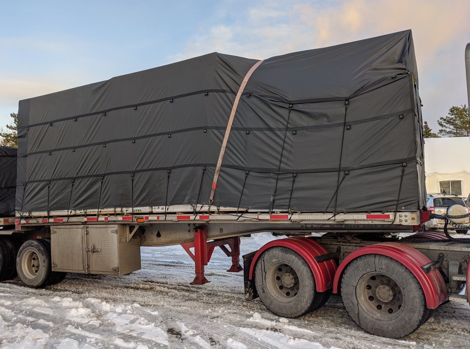 Flatbed Tarps | Truck Tarps | Crate & Packaging Tarps