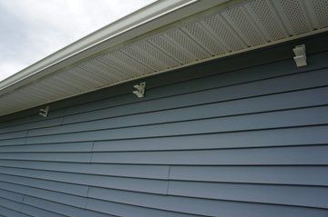 Wall Mount Quick Install Guide For a 12' awning you will have 3 wall brackets