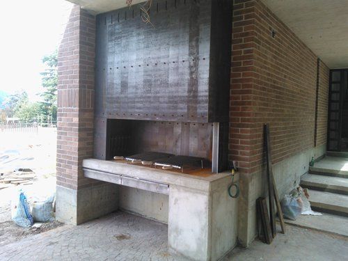 barbecue esterno in muratura