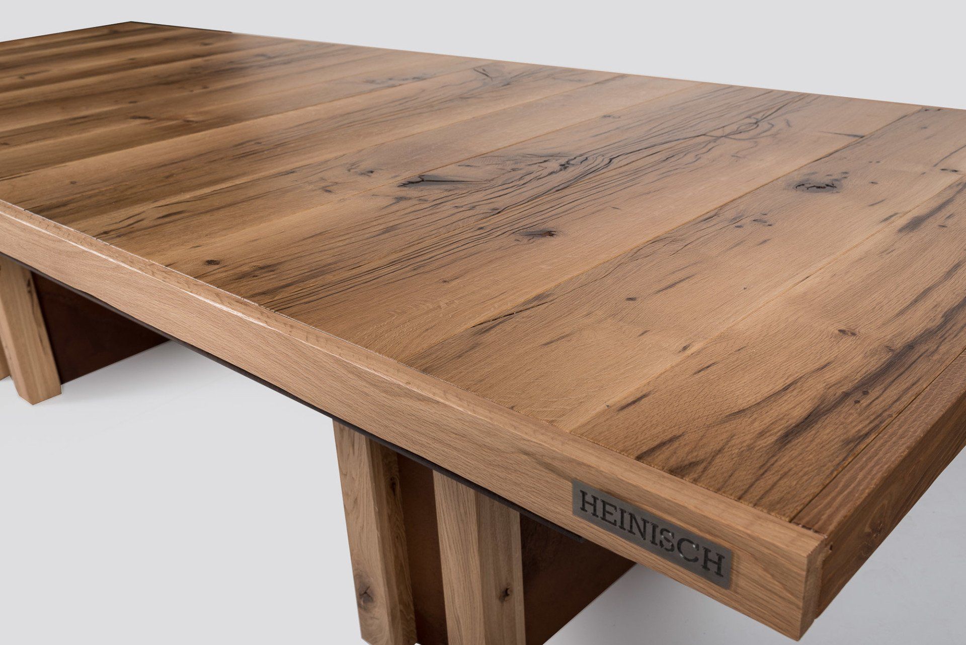 Der HEINISCH - Stahlträgertisch, Tisch, Thementisch,  HEINISCH Table,  Steel girder frame, luxury, Möbelmanufaktur, Heinisch Manufactory, modern, Tabletop, French maser ash