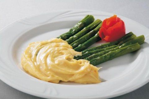 ASPARAGUS AND AOSTA VALLEY FONDUE