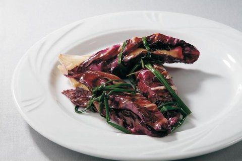 RADICCHIO ROLLS WITH FONDUE A LA VALDOSTANA
