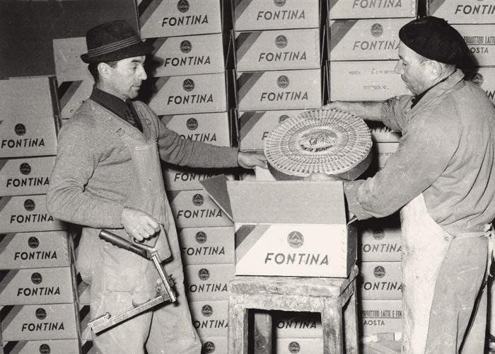Historical Fontina packaging photo