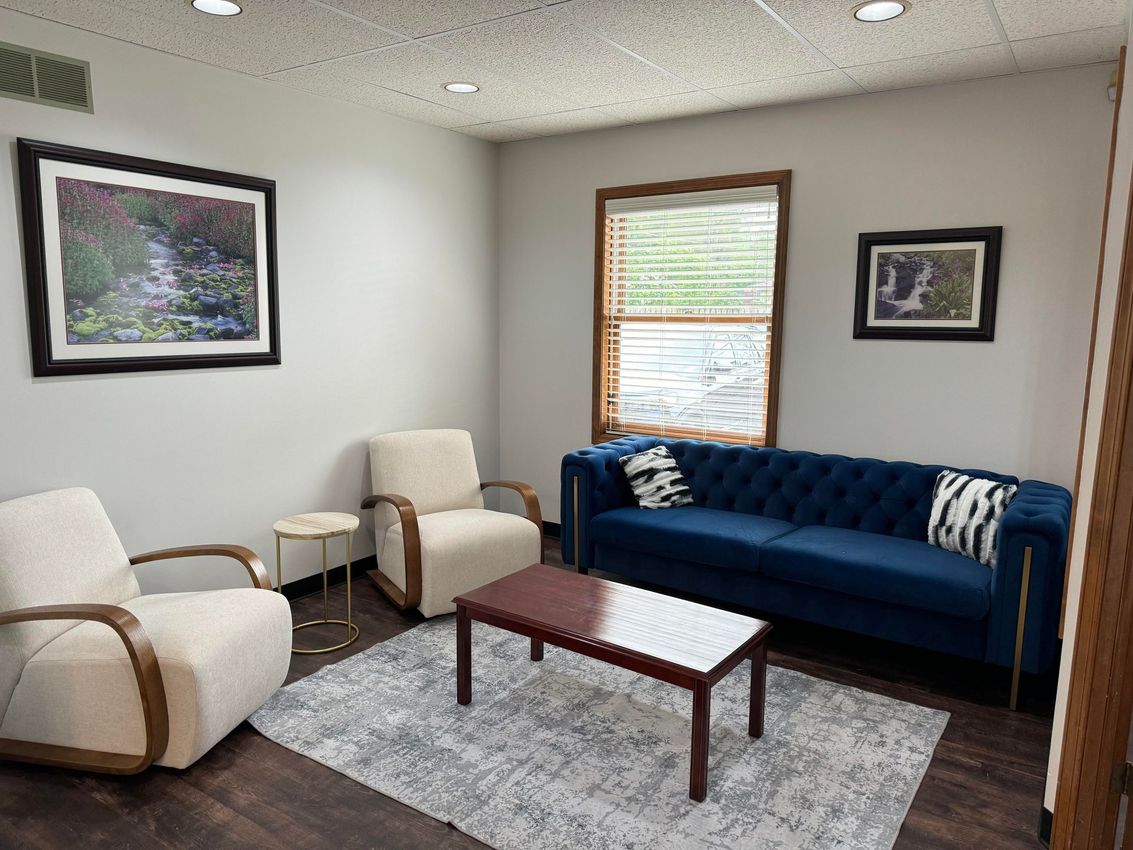 Waiting Room | Dentist near Waterford MI | Implants, Root Canals, Smile Makeover 