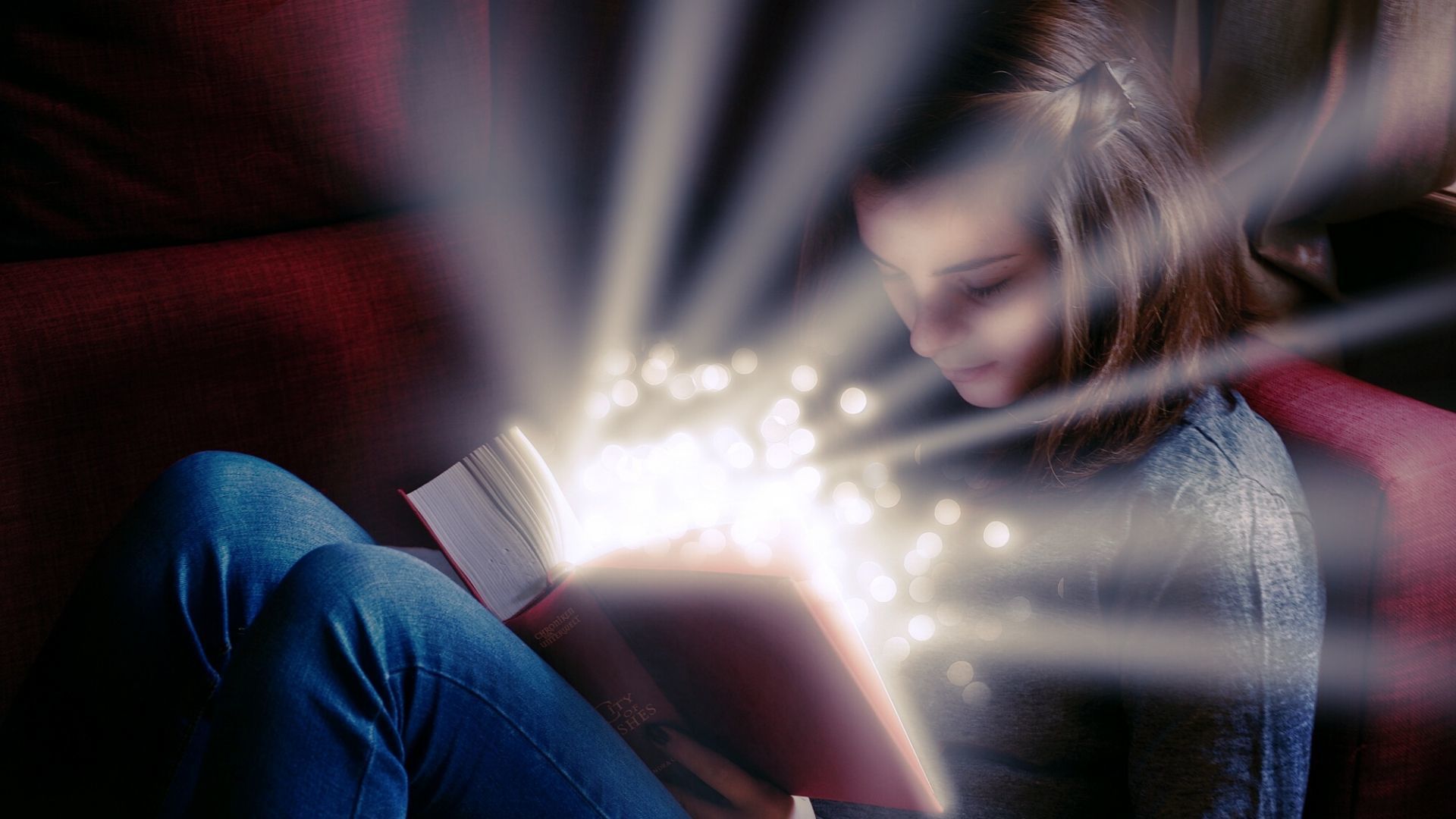 Melhor conteúdo menina lendo livro mágico