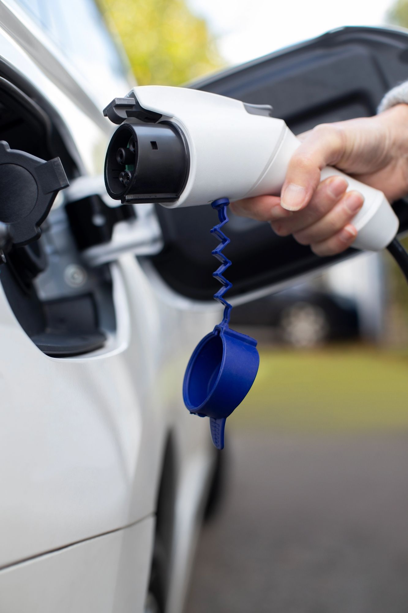 Sähköautojen latausasemien asennus kauniainen