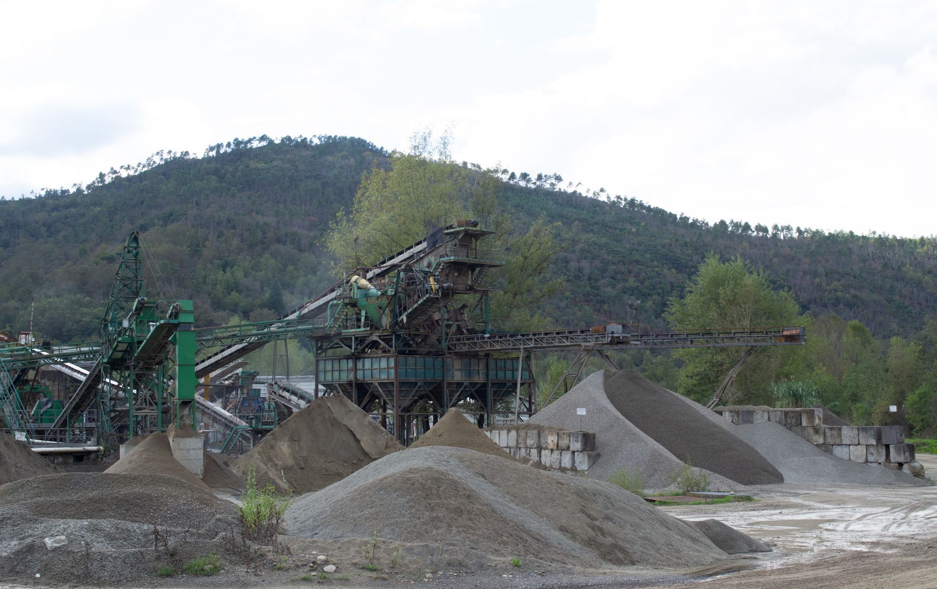 Impianto Livelli saa - lavorazione inerti Beverino - La Spezia