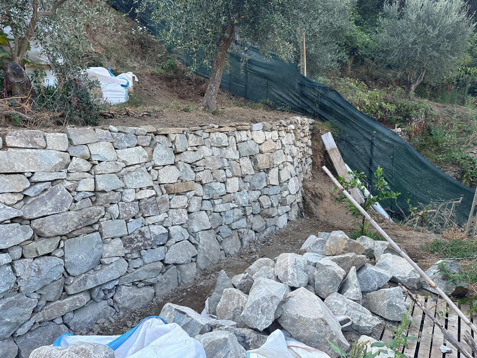 pietre per muri a secco La Spezia