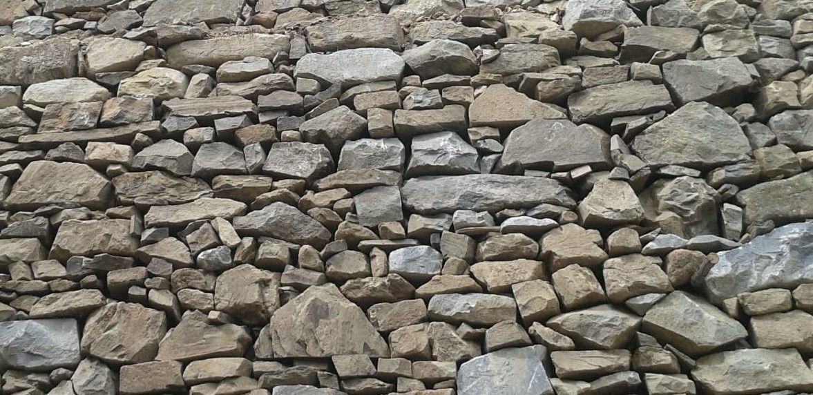 pietre per muri a secco La Spezia