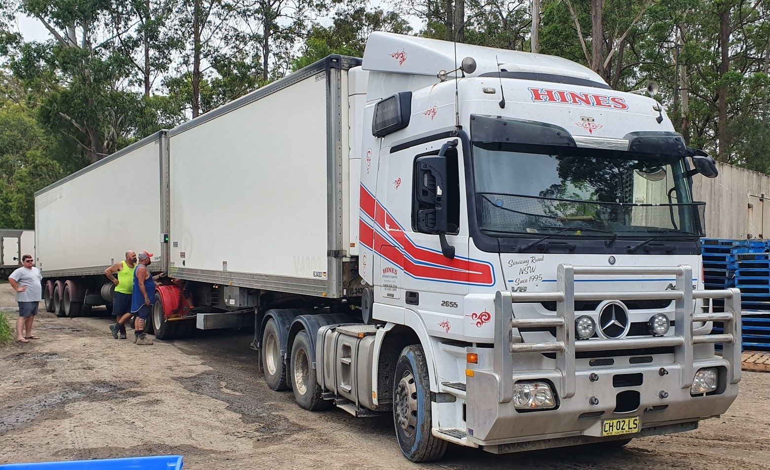 White Semi-trailer Truck With Two Connected Trailers — Hines Logistic Pty Ltd In Kundabung, NSW