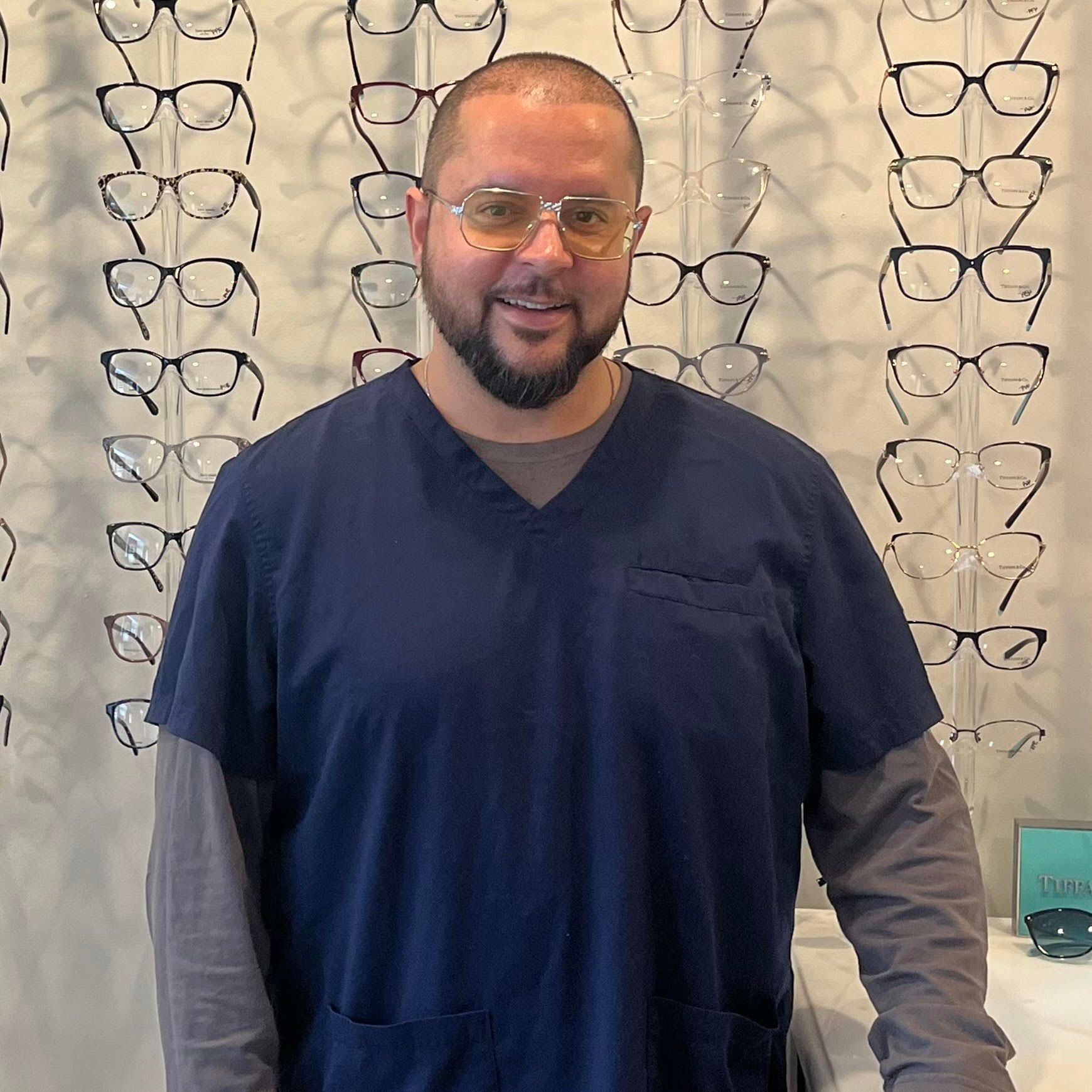 Dr. Mitz Qutb, Optometrist