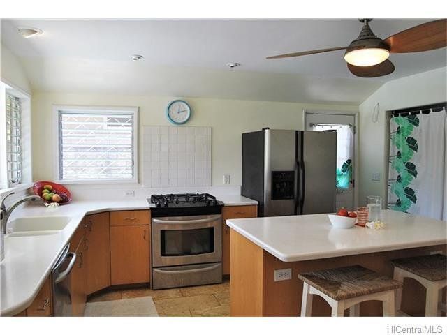 180 Aumoe Rd kitchen 2